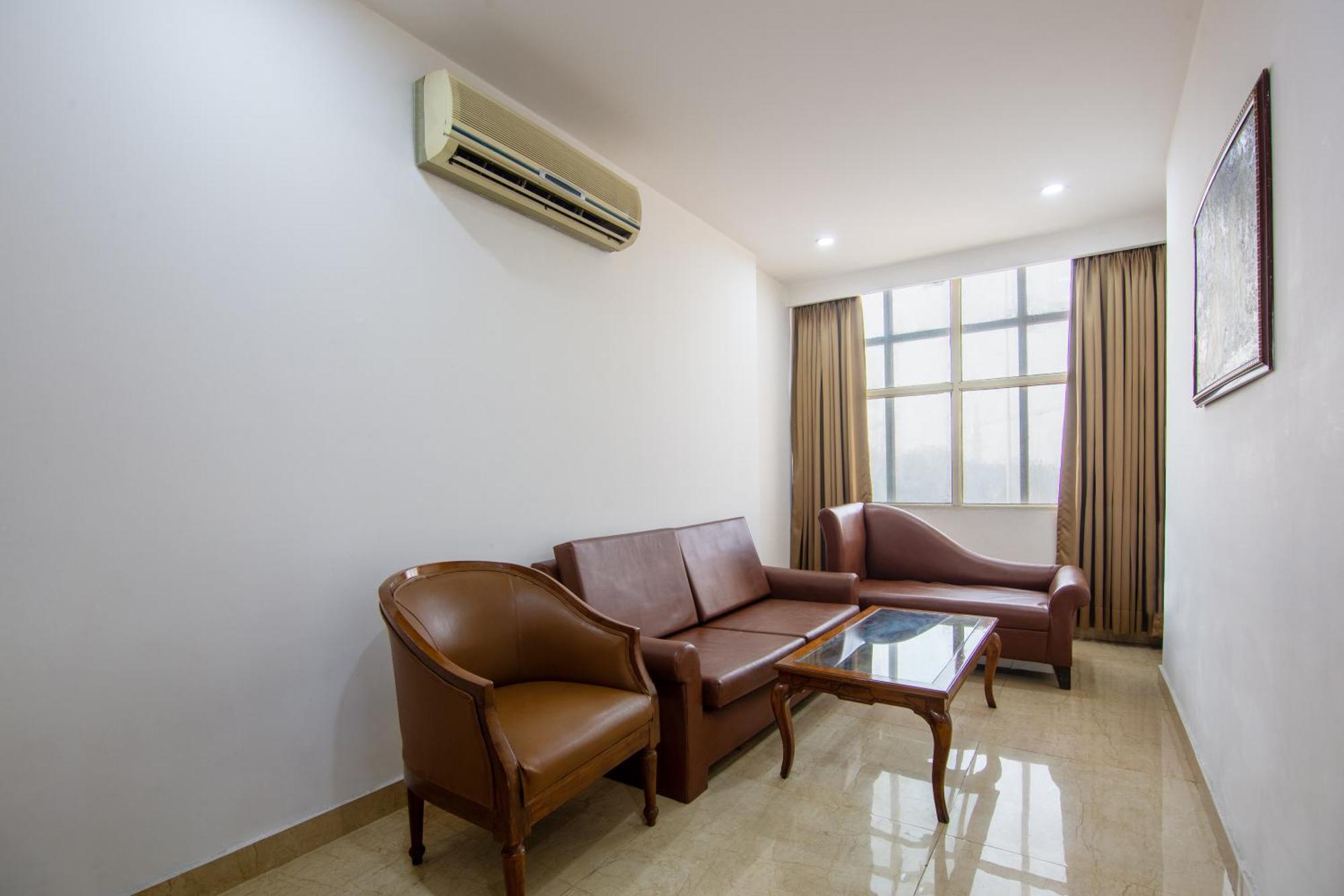 Hotel Lohmod At National Highway 8 - Free Airport Transffer Neu-Delhi Exterior foto